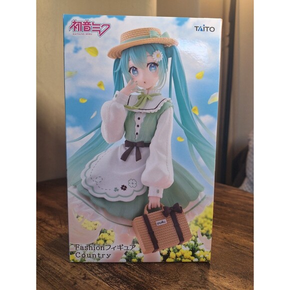 HATSUNE MIKU Fashion Country version figure NIB (US SELLER) - Picture 3 of 4